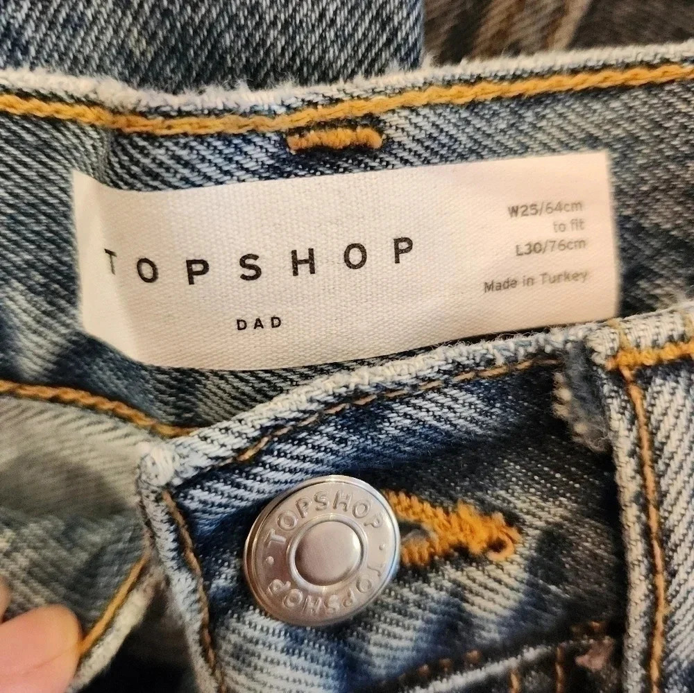 NWT || TOPSHOP || Dad denim, mid rise, baggy, loose, distressed, size 2 - Picture 5 of 7